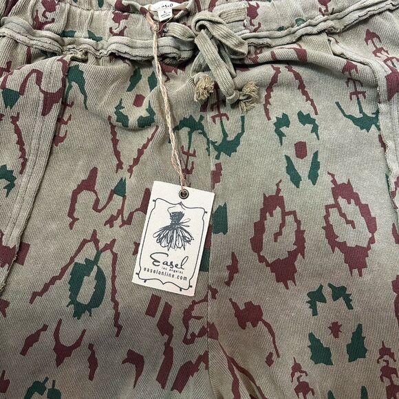 Easel Women’s Size Large Extra Wide Leg Pants Pull On Cargo Beige Red Green - Picture 2 of 10